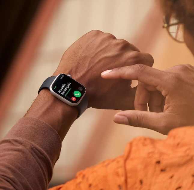 Apple Watch Series 8 [GPS 41mm] Smart Watch w Midnight Aluminum Case with Midnight Sport Band