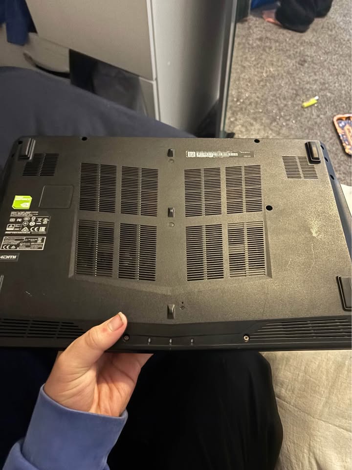 Mid-range gaming laptop i5 processor 7 8GB RAM,