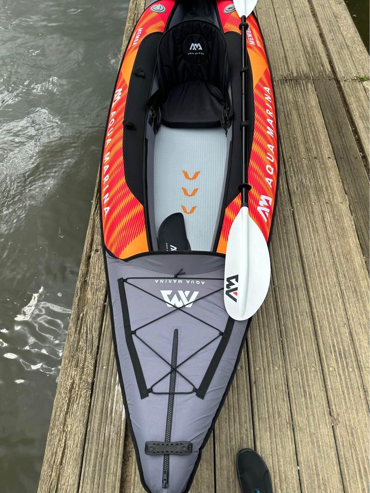 Large 1-person kayak
