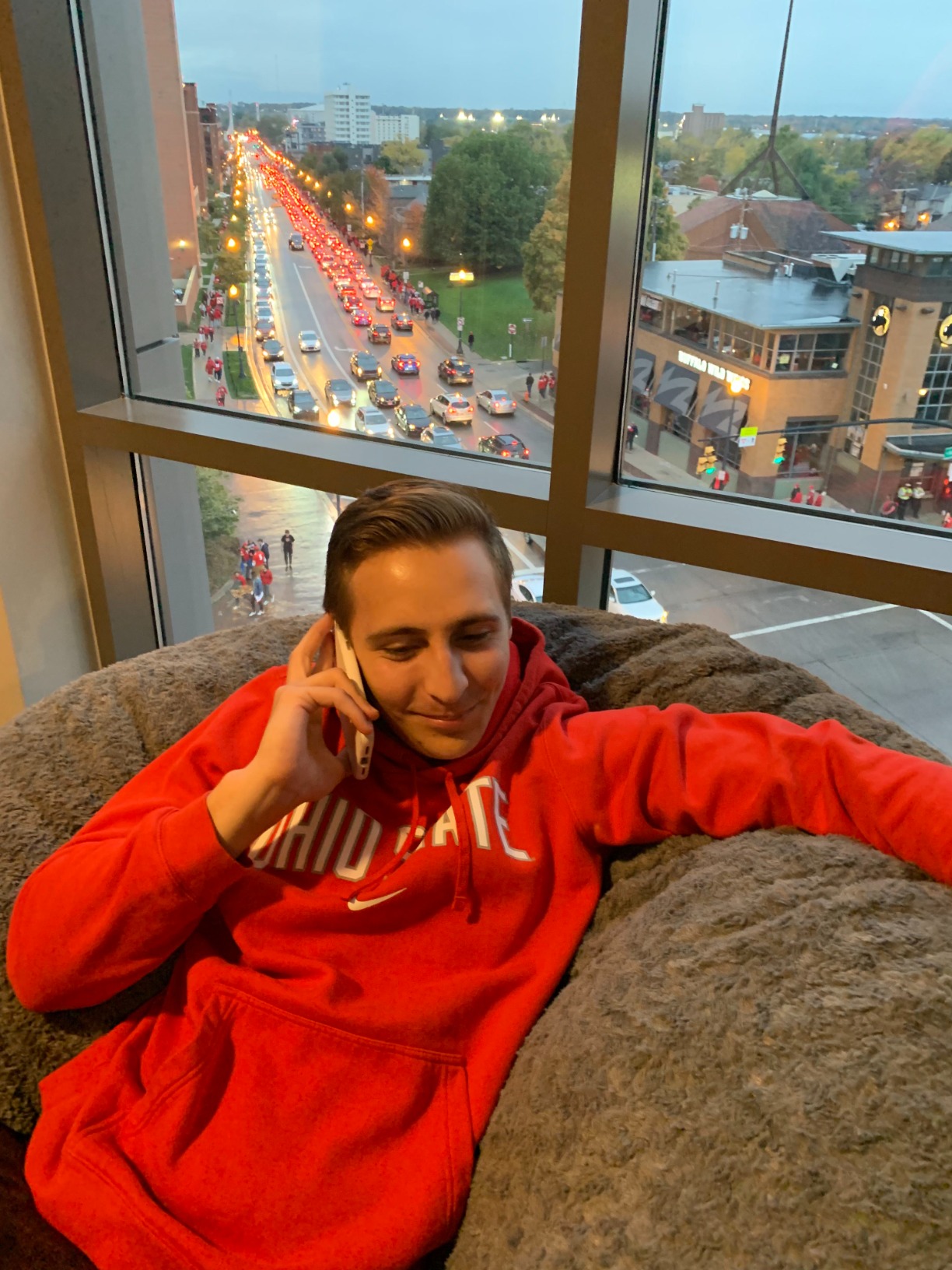 【Furniture】Faux Fur Bean Bag Chair, Convertible Chair Folds from Bean Bag to Bed, As Seen on Shark Tank