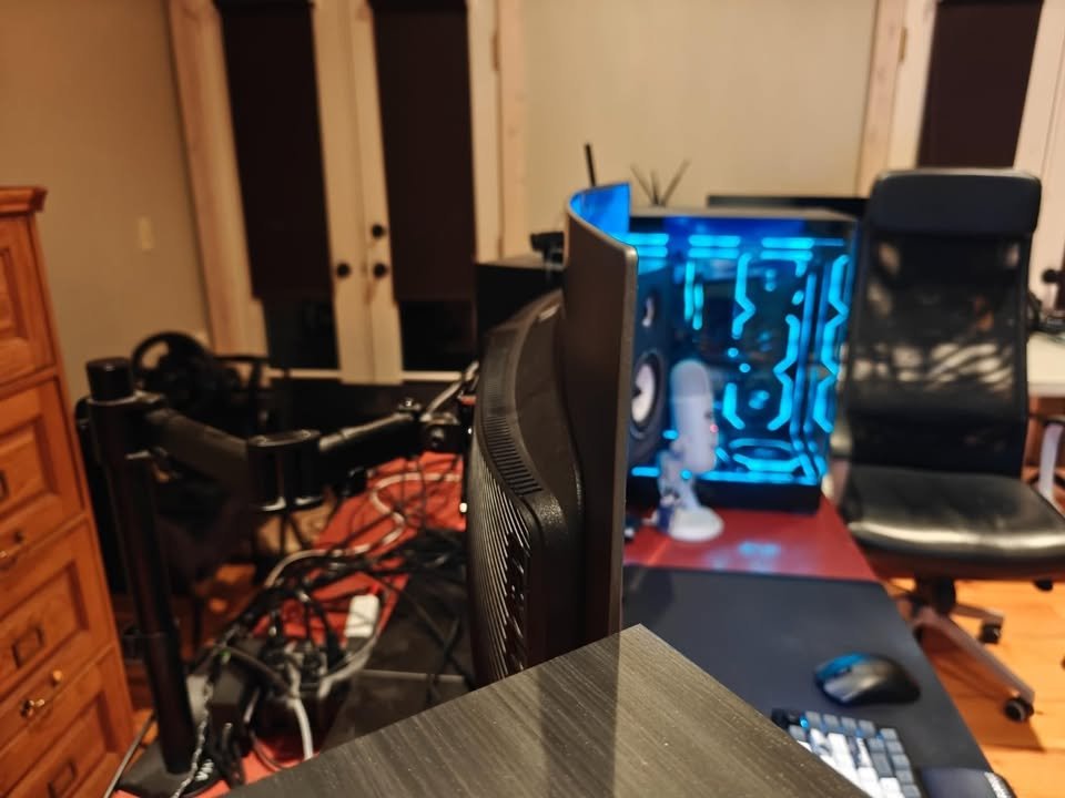 MSI MAG341CQP QD-OLED, 34 Curved OLED Gaming Monitor